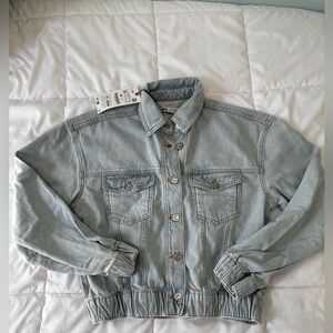 NWT!! ZARA DENIM JACKET / XS / SOLD OUT EVERYWHERE
